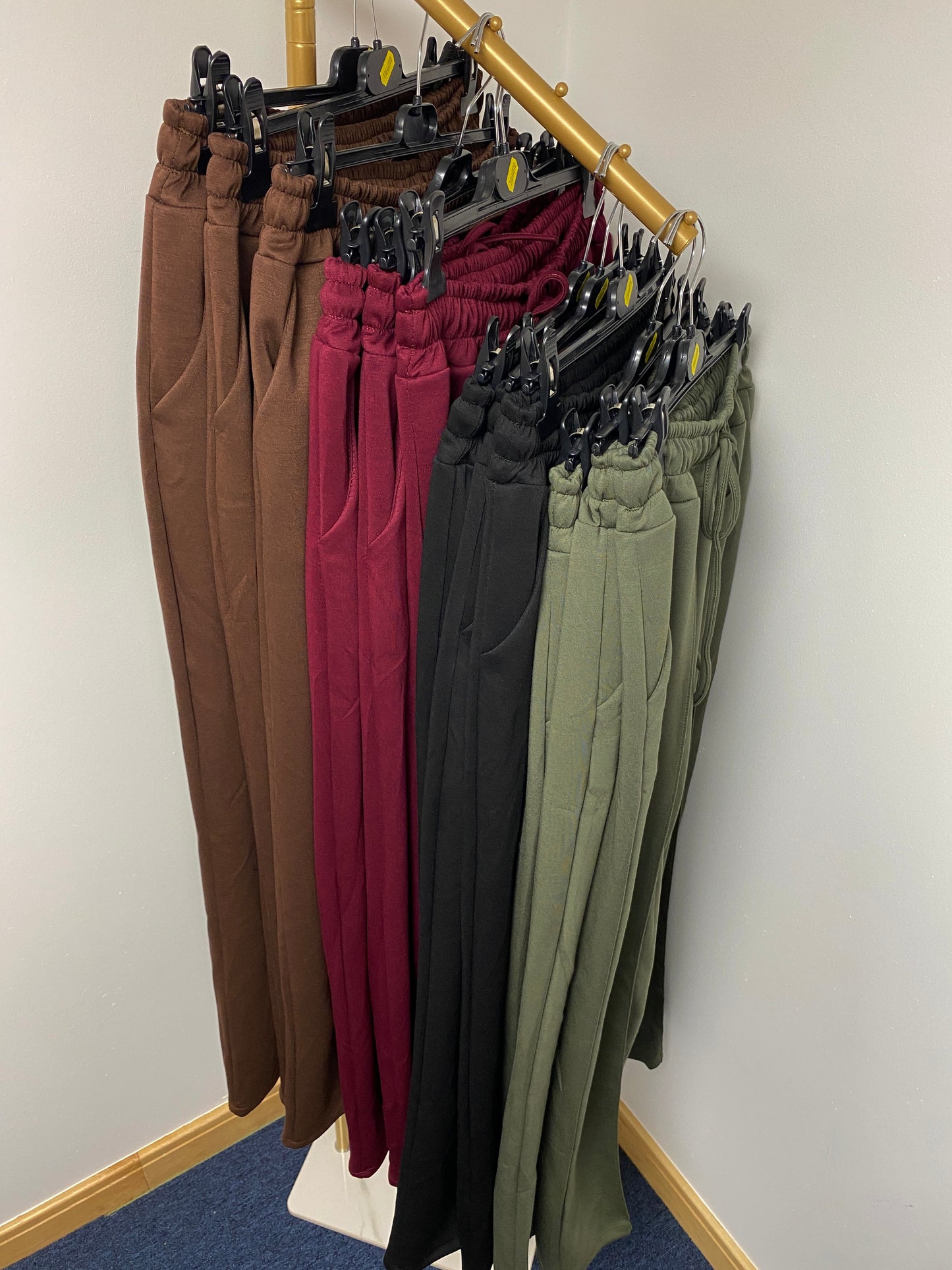 FRONT SEAM STRAIGHT LEG JOGGERS