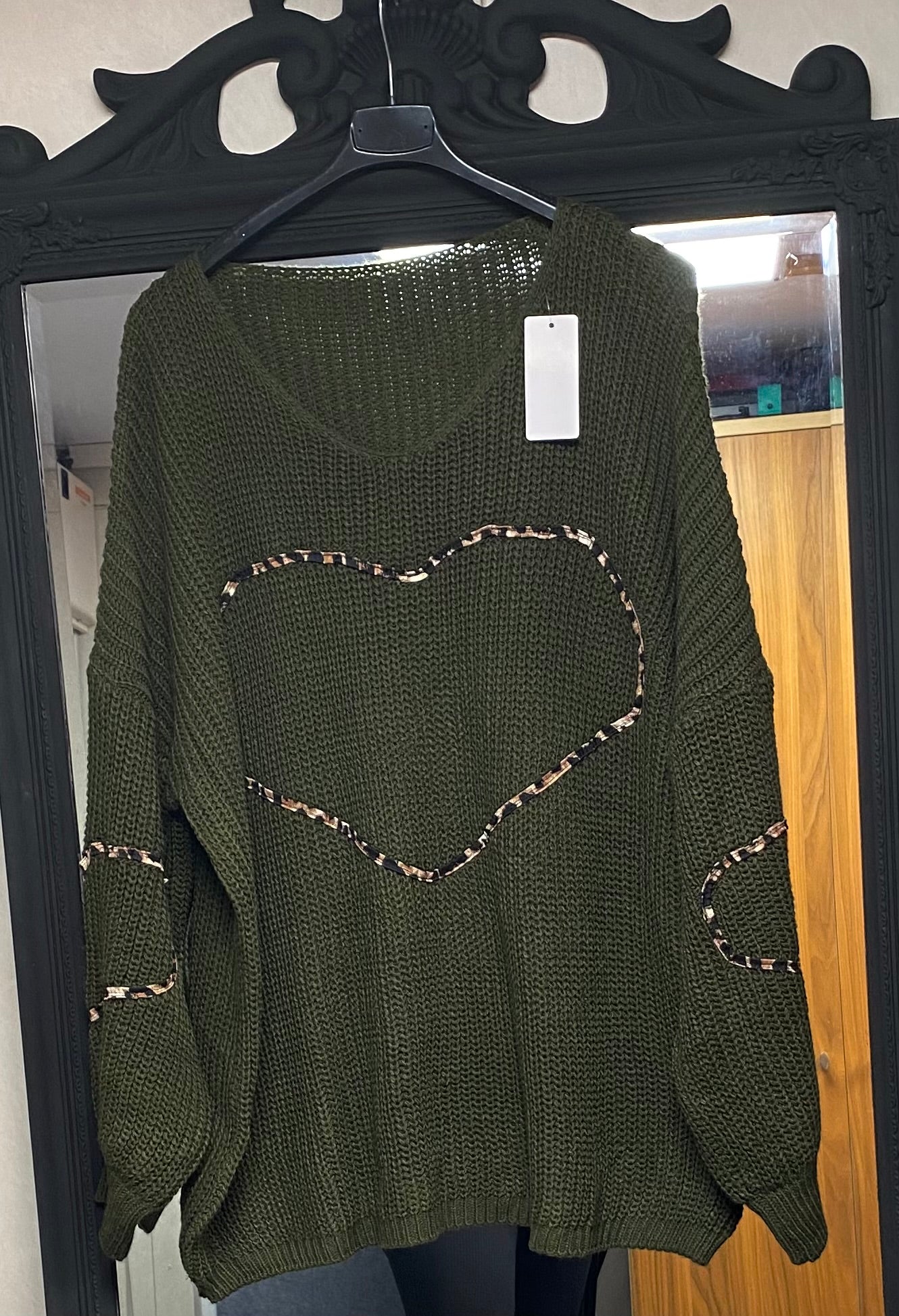 ITALIAN OVERSIZED ANIMAL PRINT HEART OUTLINE JUMPER -KHAKI