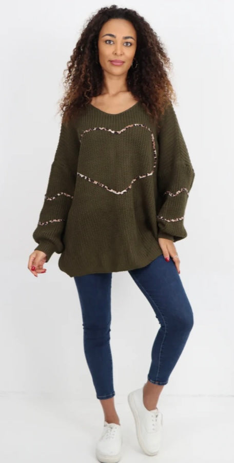 ITALIAN OVERSIZED ANIMAL PRINT HEART OUTLINE JUMPER -KHAKI