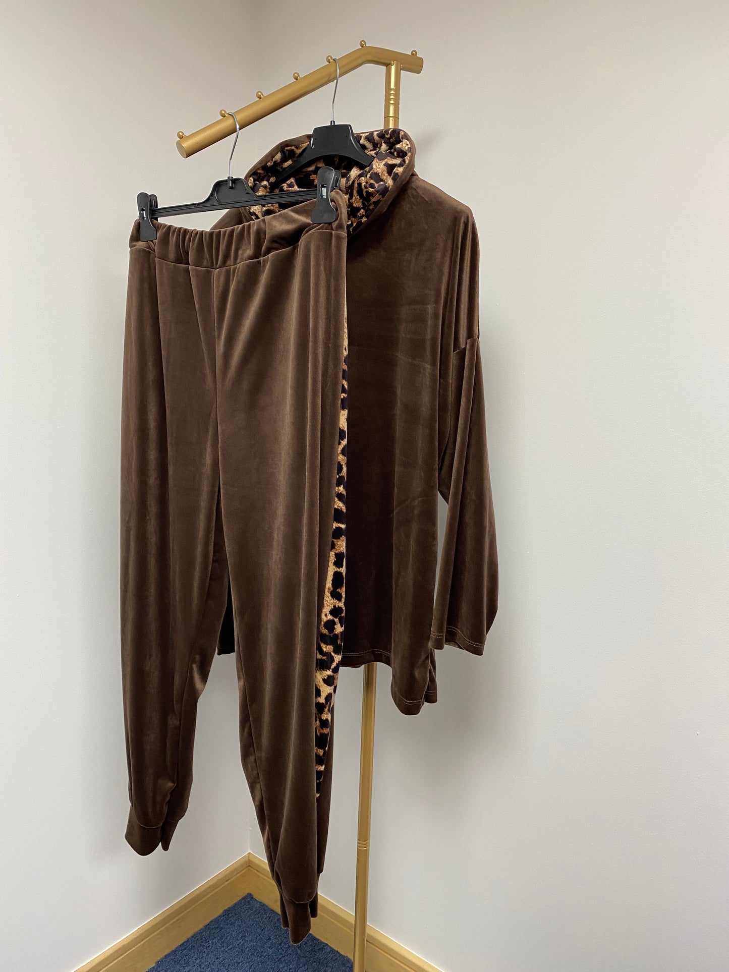 ITALIAN LEOPARD PRINT PANEL HOODED VELOUR CO-ORD SET- CHOCOLATE BROWN